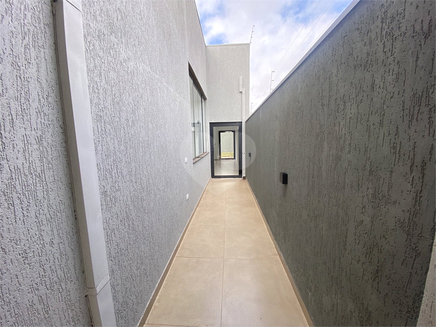 Casa à venda com 3 suítes em Jardim Estoril, Ponta Porã, MS