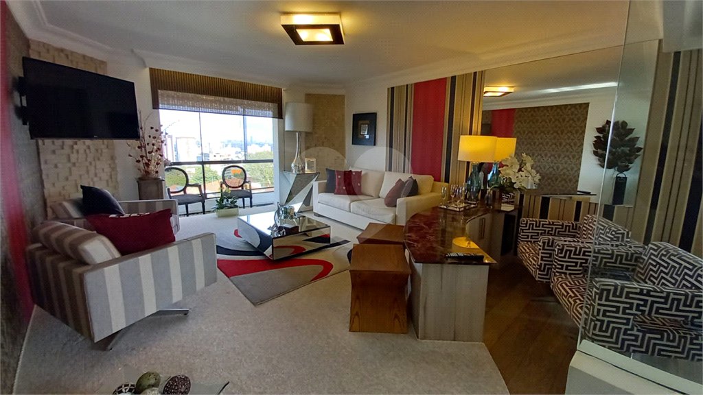 Apartamento à venda com 3 quartos, sendo 1 suíte, em Jardim São Paulo(zona Norte), São Paulo, SP