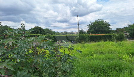 Terreno à venda com 1 suíte em Pinheirinho, Vinhedo, SP