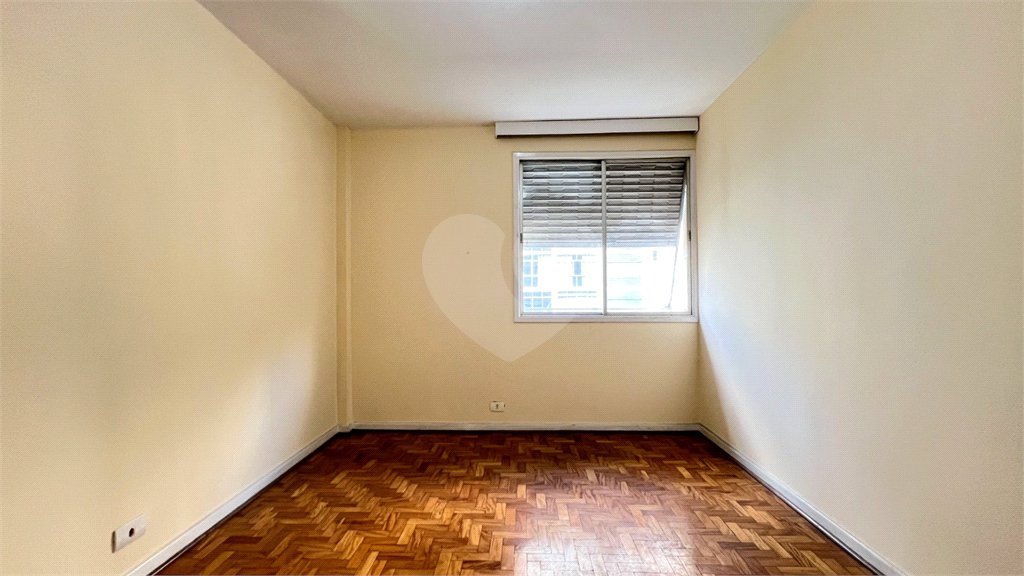 Apartamento à venda com 3 quartos, sendo 1 suíte, em Pinheiros, São Paulo, SP