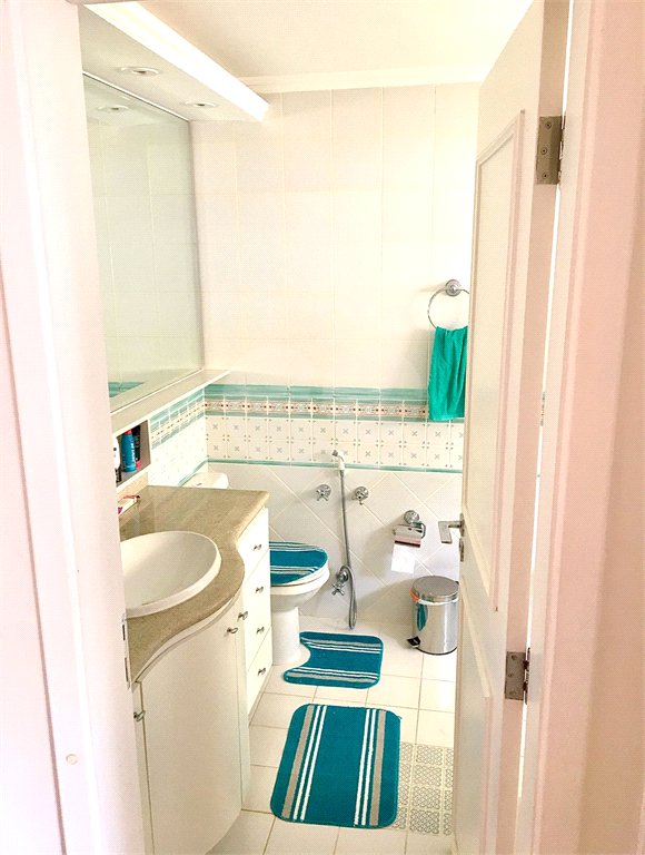 Apartamento à venda com 3 quartos, sendo 1 suíte, em Pinheiros, São Paulo, SP