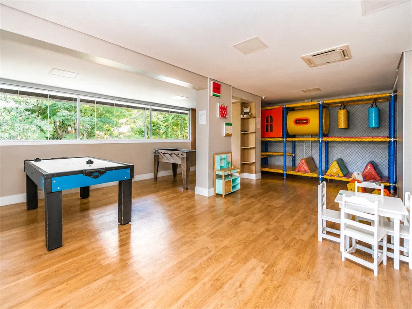 Apartamento à venda com 4 suítes em Cidade Monções, São Paulo, SP