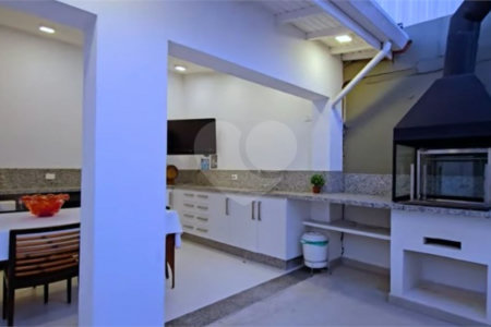 Casa à venda com 4 quartos, sendo 1 suíte, em Jardim Europa, São Paulo, SP