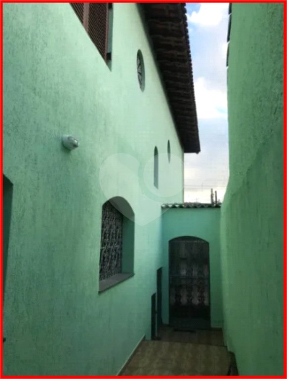 Sobrado à venda com 3 quartos, sendo 1 suíte, em Ferreira, São Paulo, SP