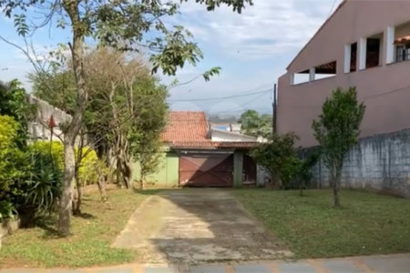 Casa Térrea à venda com 3 quartos, sendo 1 suíte, em Vila Pomar, Mogi das Cruzes, SP
