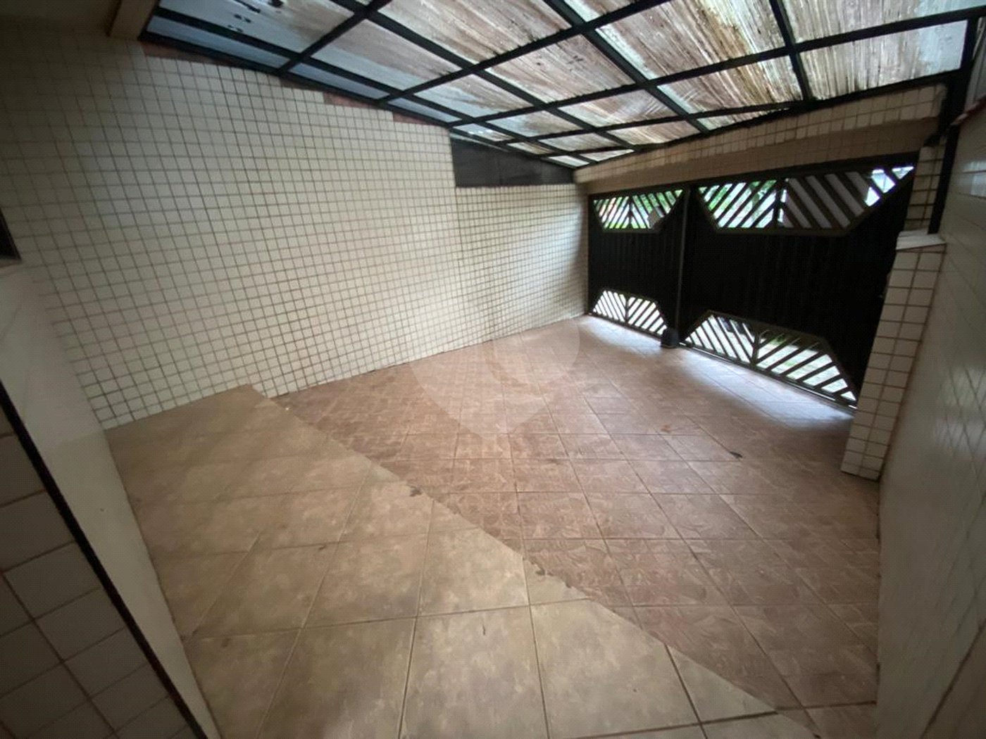 Casa à venda com 3 quartos, sendo 1 suíte, em Vila Valença, São Vicente, SP