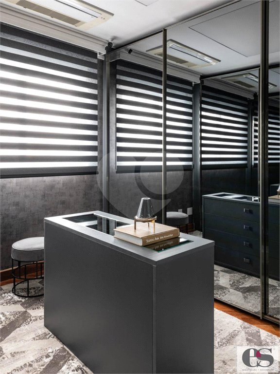 Apartamento à venda com 5 suítes em Vila Gomes Cardim, São Paulo, SP