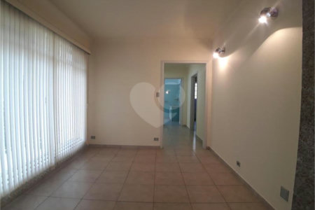 Casa Térrea para alugar com 1 quarto, sendo 3 suítes,  em Indianópolis, São Paulo, SP