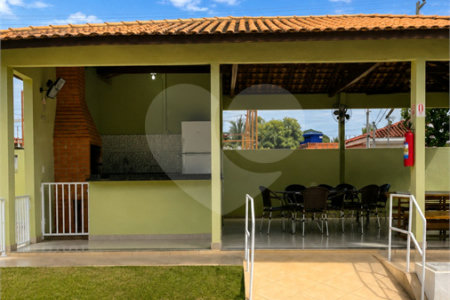 Casa à venda com 3 quartos, sendo 1 suíte,  no condomínio Maison Vert, Várzea Grande - MT