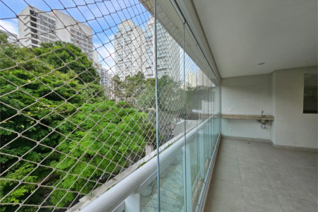 Apartamento à venda com 2 quartos, sendo 1 suíte, em Alto da Boa Vista, São Paulo, SP
