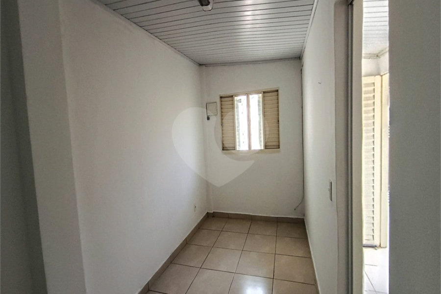 Casa para alugar com 1 quarto no condomínio Cond R Claudio Rodrigues Lopes, São Paulo - SP