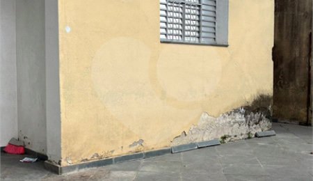 Casa Térrea à venda com 3 quartos em Jardim Dom José, São Paulo, SP