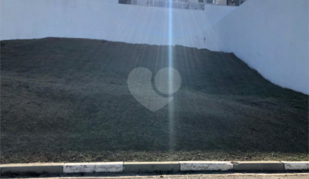 Terreno à venda em Horto, São Paulo, SP