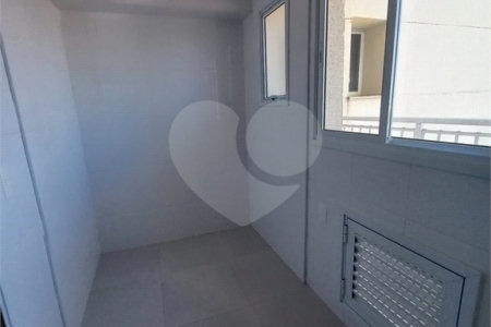 Apartamento à venda com 3 quartos, sendo 2 suítes,  no Centro, Mogi das Cruzes, SP