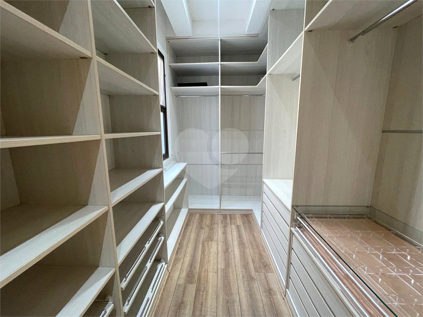 Casa à venda com 4 suítes no condomínio Aruã  Eco Park, Mogi das Cruzes - SP