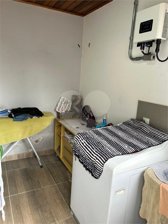 Casa à venda com 2 suítes no condomínio Residencial, Mogi das Cruzes - SP
