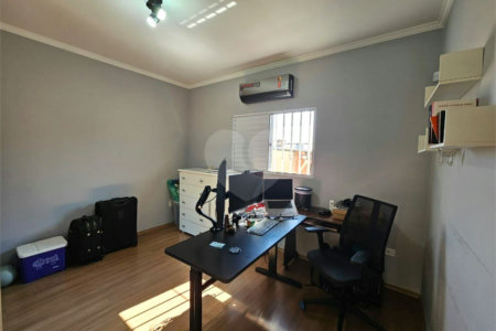 Casa à venda com 3 suítes em Vila Carrão, São Paulo, SP