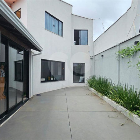 Casa à venda ou para alugar com 1 suíte em Residencial Cambuy, Araraquara, SP