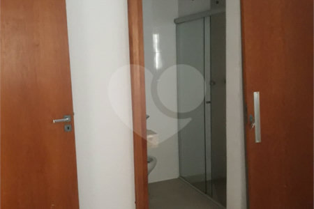 Apartamento à venda ou para alugar com 2 quartos, sendo 1 suíte, em Jardim Flórida, São Roque, SP