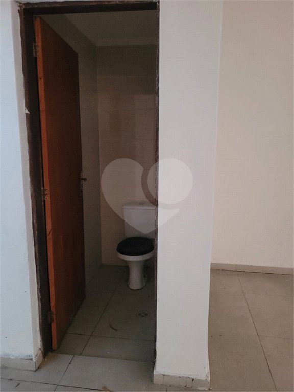 Salão para alugar em Vila Romanópolis, Ferraz de Vasconcelos, SP