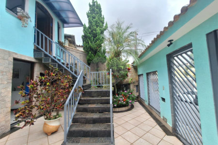 Sobrado à venda com 3 quartos, sendo 1 suíte, em Vila Santa Terezinha (zona Norte), São Paulo, SP