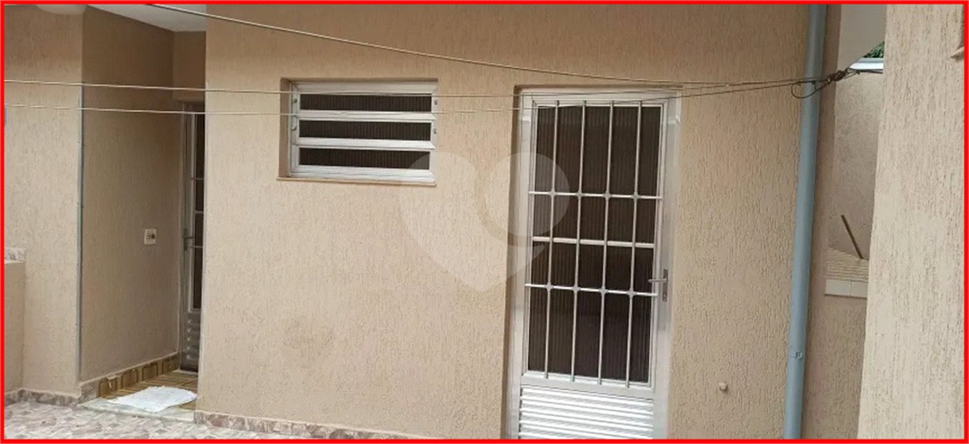 Sobrado à venda com 4 quartos, sendo 1 suíte,  em Alto da Lapa, São Paulo, SP