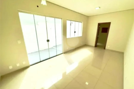 Condomínio à venda com 4 quartos, sendo 2 suítes, em Jardim Imperial, Cuiabá, MT