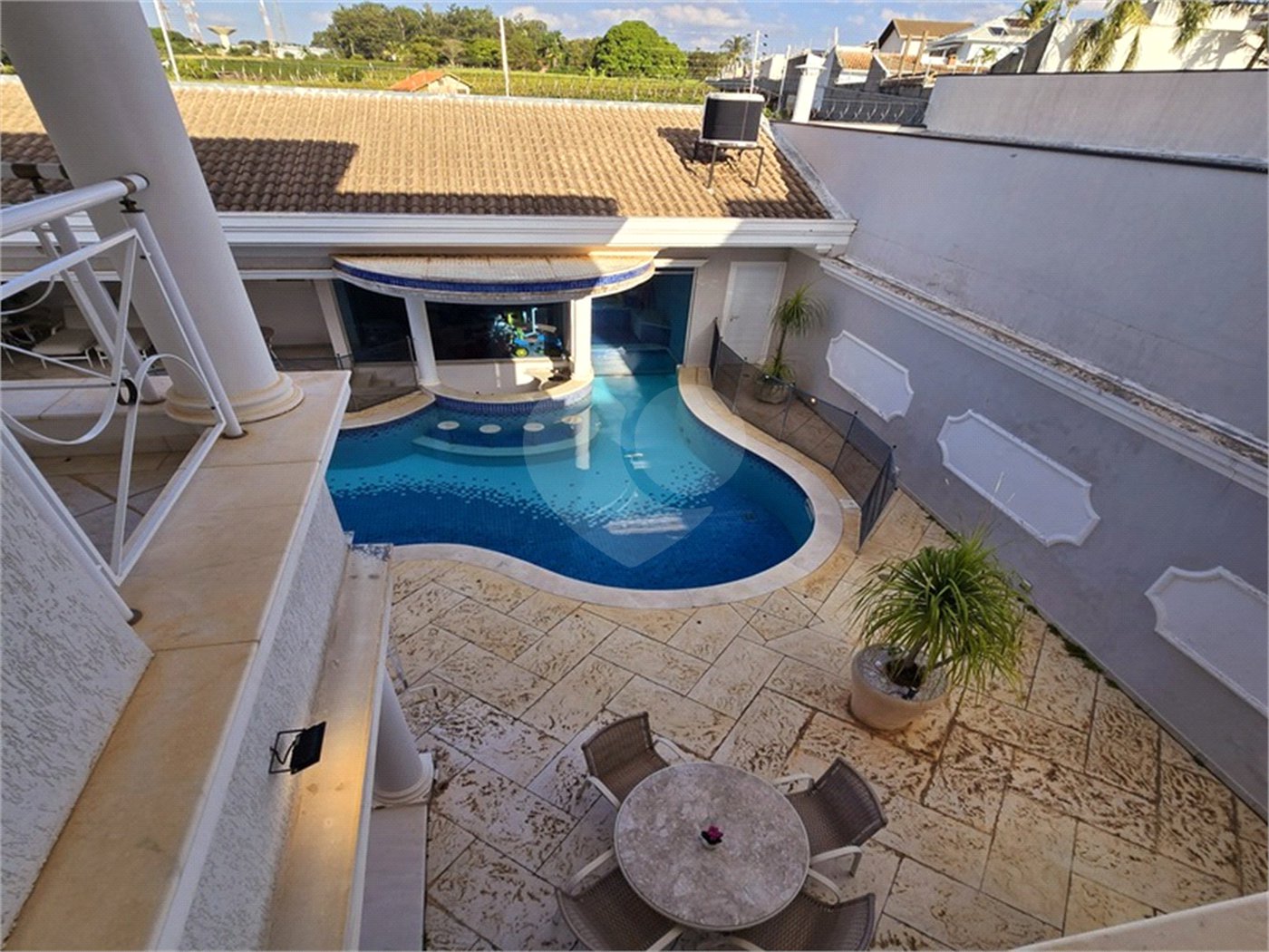Casa à venda com 4 suítes no condomínio Jardim Residêncial da Villa Suiça, Indaiatuba - SP