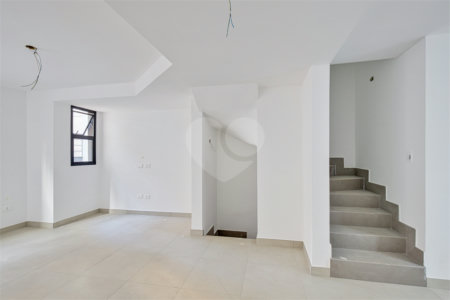 Casa à venda com 3 quartos, sendo 1 suíte, no condomínio Cube Villa, São Paulo - SP