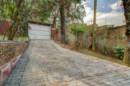 Casa Térrea à venda ou para alugar com 5 quartos, sendo 1 suíte, em Jardim Marajoara, São Paulo, SP