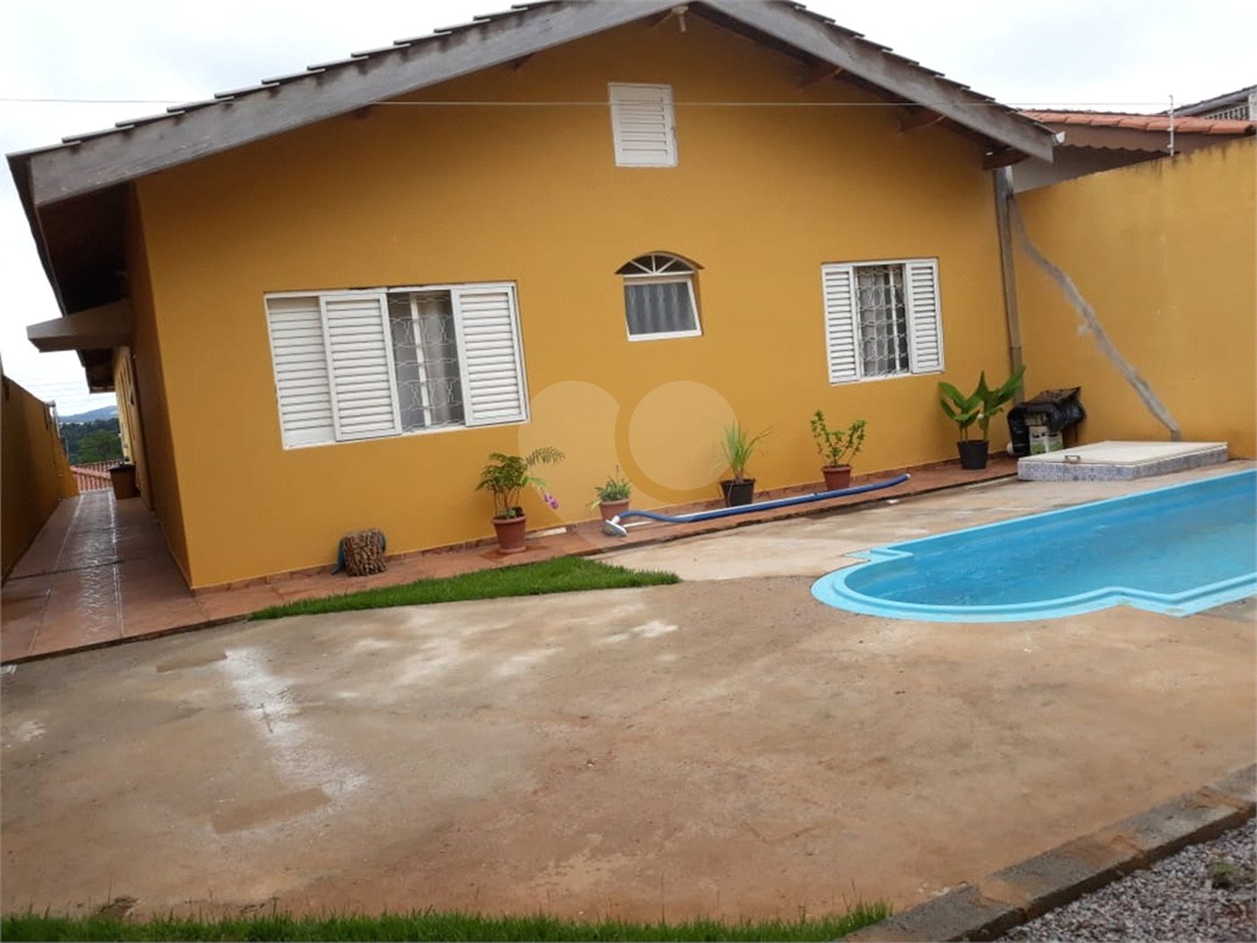 Sobrado à venda com 4 quartos, sendo 2 suítes, em Jardim dos Pinheiros, Atibaia, SP