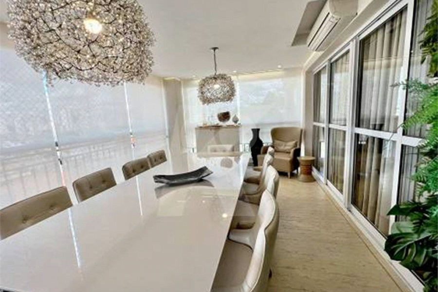 Apartamento à venda com 4 suítes em Santa Terezinha, São Paulo, SP