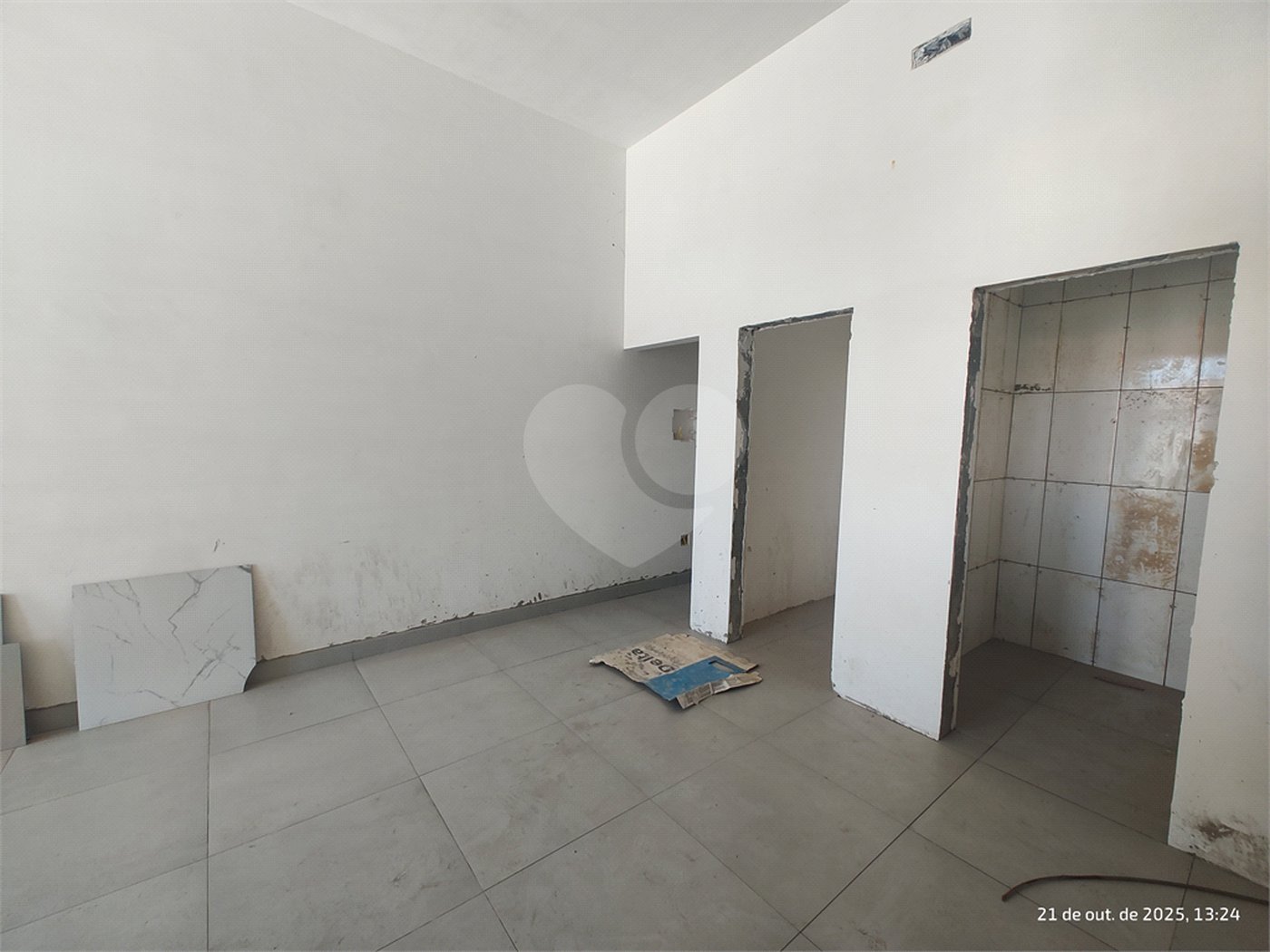 Casa Térrea à venda com 3 suítes em Jardim do Lago, Atibaia, SP