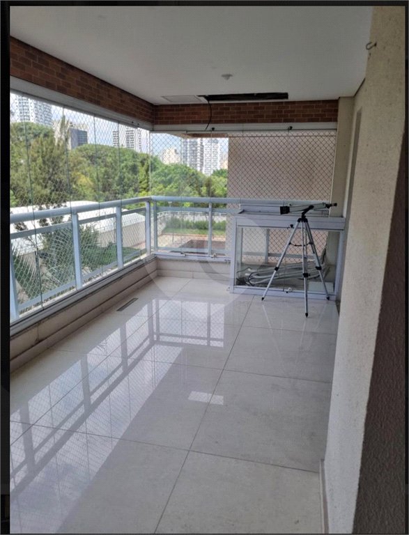 Apartamento à venda com 3 suítes em Várzea da Barra Funda, São Paulo, SP