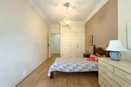 Apartamento à venda com 3 quartos, sendo 1 suíte,  em Copacabana, Rio de Janeiro, RJ