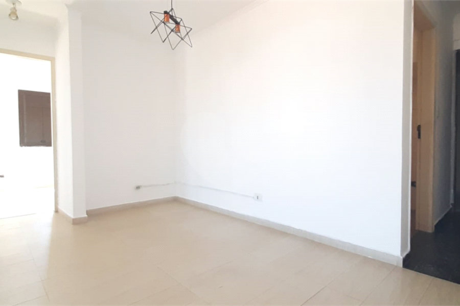Apartamento à venda com 2 quartos em Vila Romero, São Paulo, SP