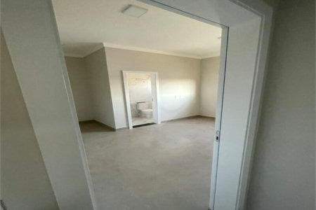 Casa à venda com 3 quartos, sendo 1 suíte, no condomínio Vila Paraty, Indaiatuba - SP