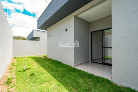 Casa térrea à venda com 3 quartos, sendo 1 suíte, no condomínio Flores da Usina, Atibaia - SP