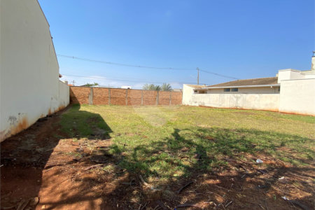 Terreno à venda no condomínio Jardim dos Flamboyant, Araraquara - SP