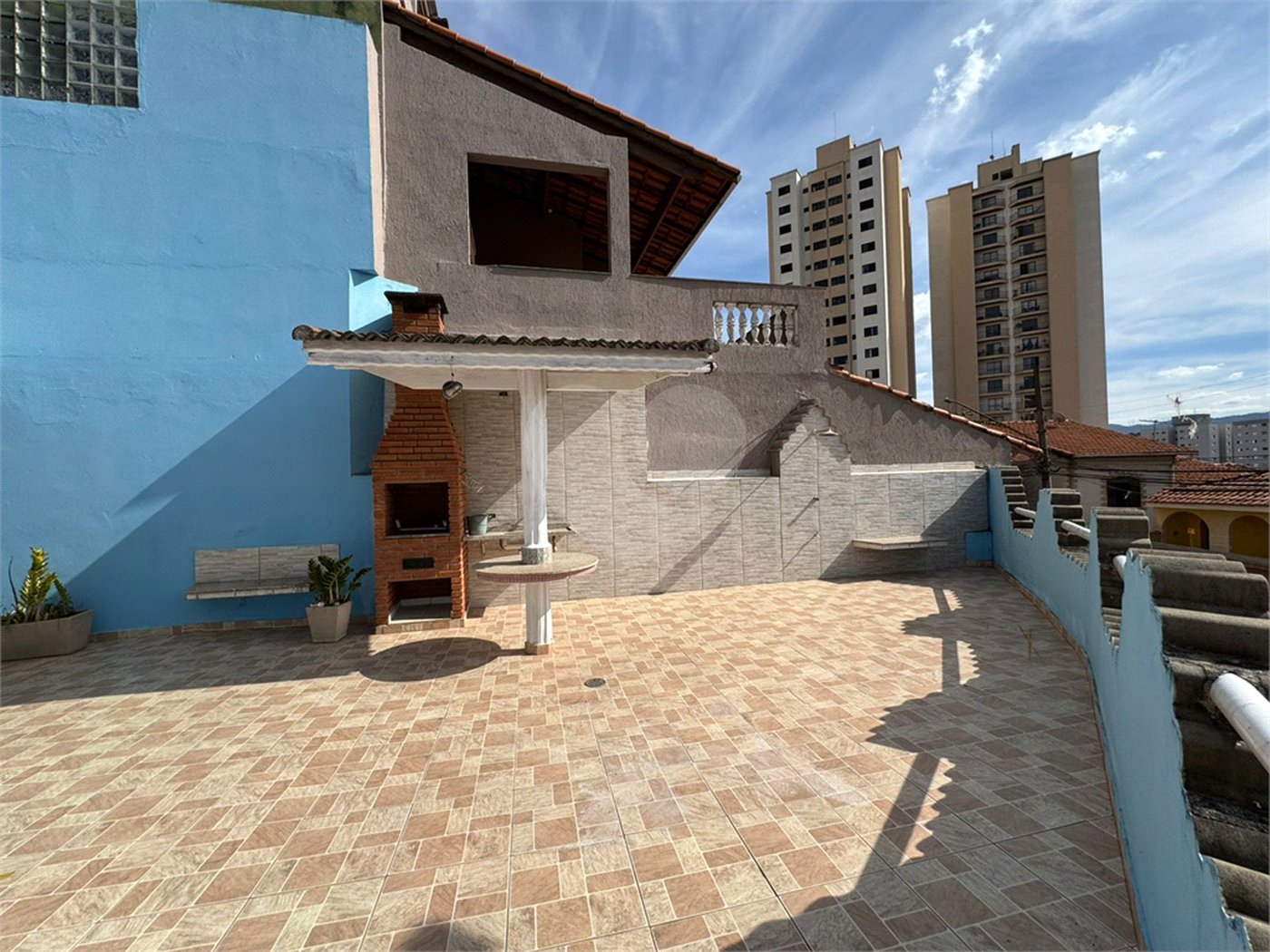 Casa à venda com 3 quartos, sendo 1 suíte,  em Vila Rosália, Guarulhos, SP