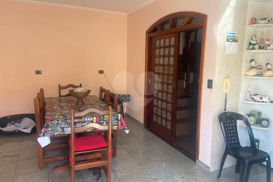 Sobrado à venda com 3 suítes em Tremembé, São Paulo, SP