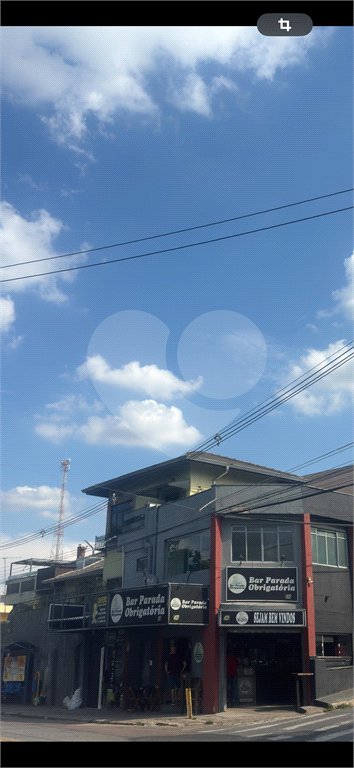 Casa à venda ou para alugar com 3 suítes em Jardim Lago Azul, Louveira, SP
