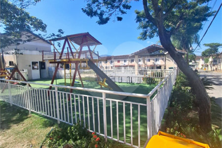 Casa à venda com 2 quartos, sendo 1 suíte, no condomínio Clube Caminho do Park, Rio de Janeiro - RJ