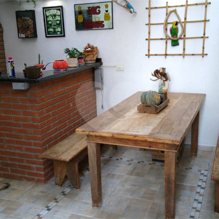 Sobrado à venda com 3 suítes em Ferreira, São Paulo, SP