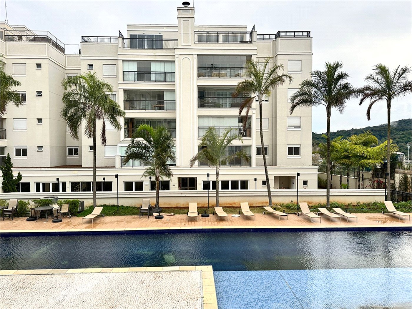 Apartamento à venda com 3 quartos, sendo 2 suítes, em Tremembé, São Paulo, SP