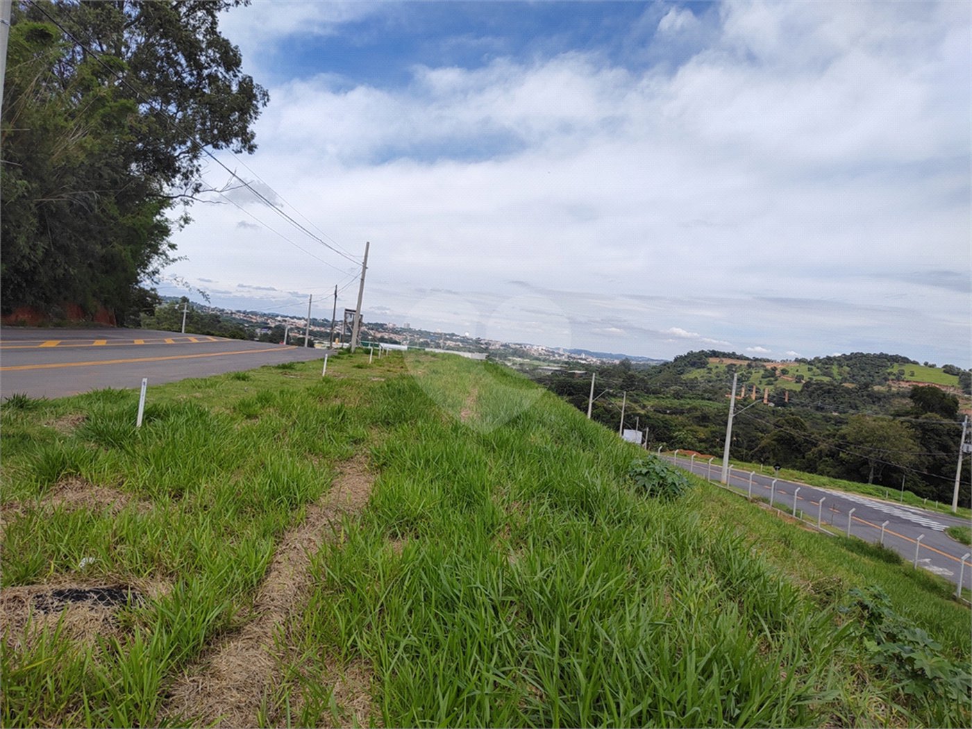 Terreno à venda no condomínio Elementum Atibaia, Atibaia - SP