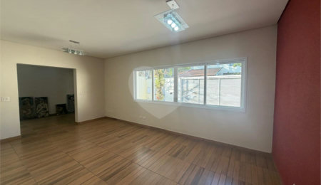 Casa Térrea à venda com 3 quartos, sendo 1 suíte,  em Alto da Boa Vista, São Paulo, SP