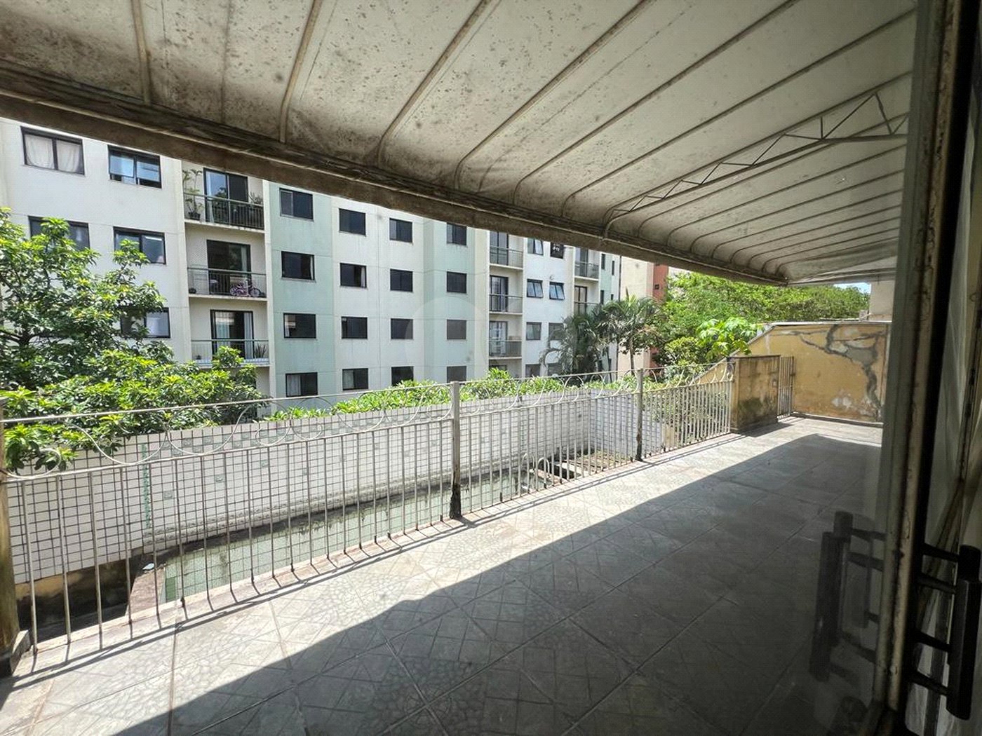 Casa à venda com 4 quartos, sendo 1 suíte, em Jardim das Vertentes, São Paulo, SP