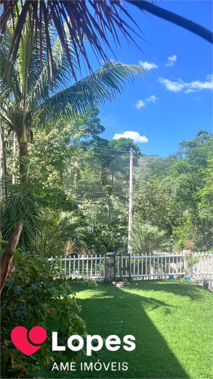Casa à venda com 4 quartos, sendo 3 suítes, no condomínio Fazenda Cantagalo, Rio de Janeiro - RJ