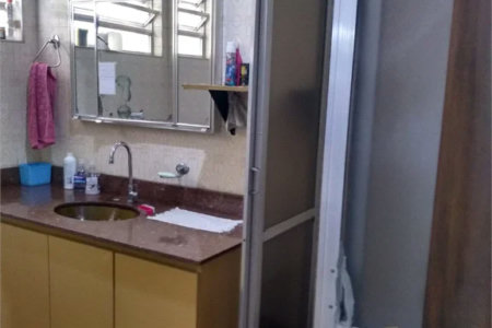 Casa à venda com 5 quartos, sendo 1 suíte, em Vila Fazzeoni, São Paulo, SP